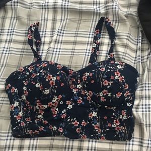 Floral croptop. Worn twice